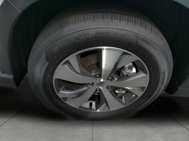 2025 Subaru Ascent Vehicle Photo in Green Bay, WI 54304