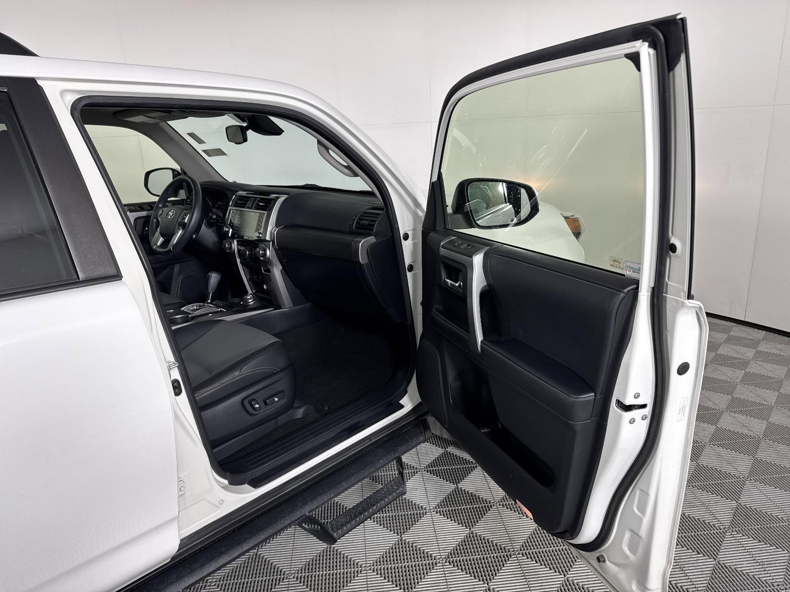2021 Toyota 4Runner Vehicle Photo in GEORGETOWN, TX 78626-7508