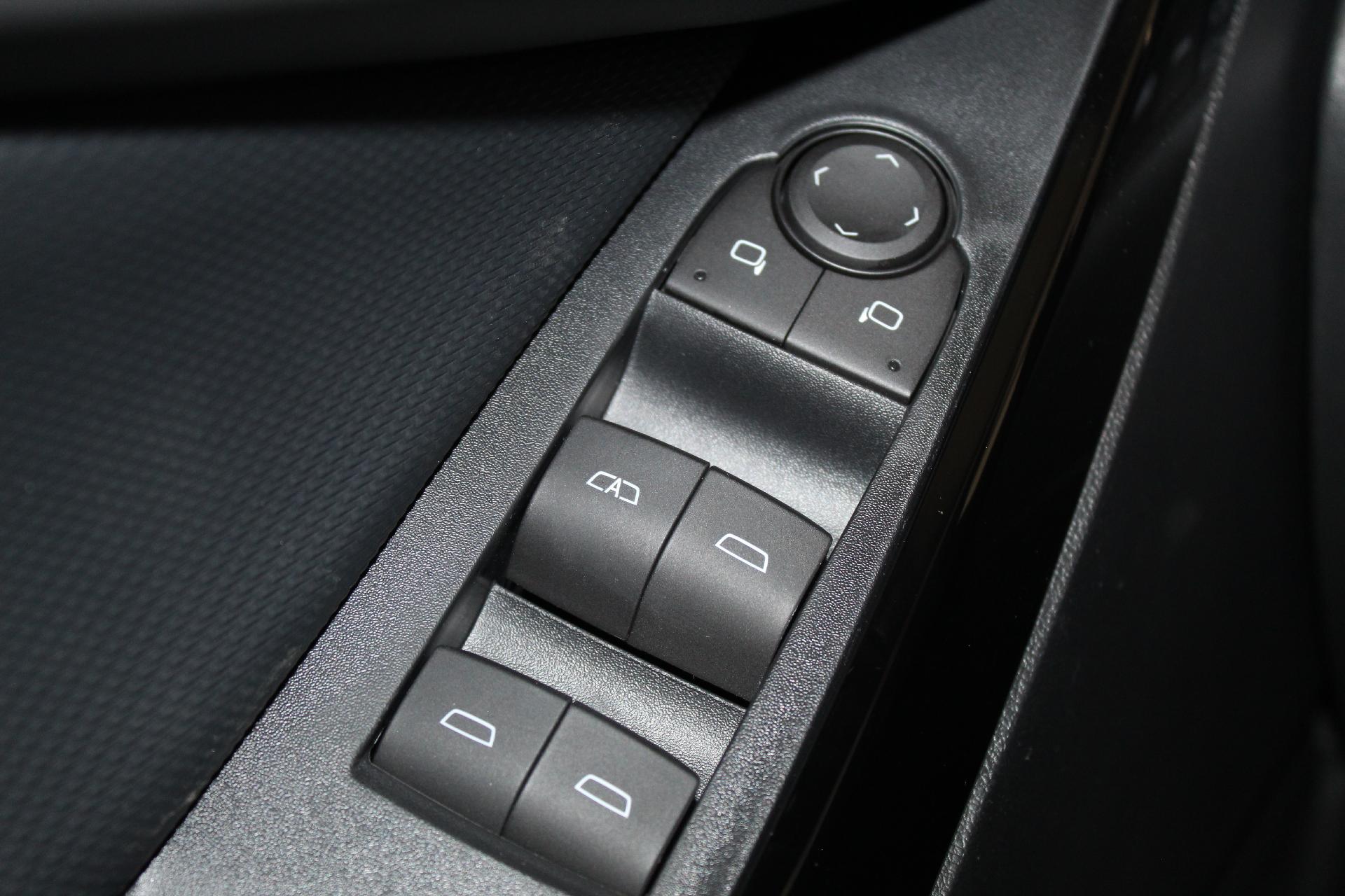 2026 Chevrolet Equinox Vehicle Photo in NORTHAMPTON, MA 01060-1120