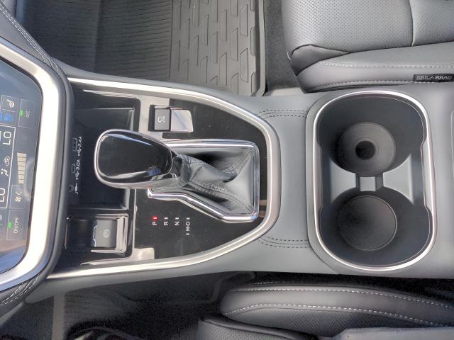 2025 Subaru Outback Vehicle Photo in Green Bay, WI 54304