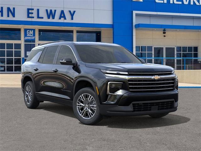 2025 Chevrolet Traverse Vehicle Photo in ENGLEWOOD, CO 80113-6708