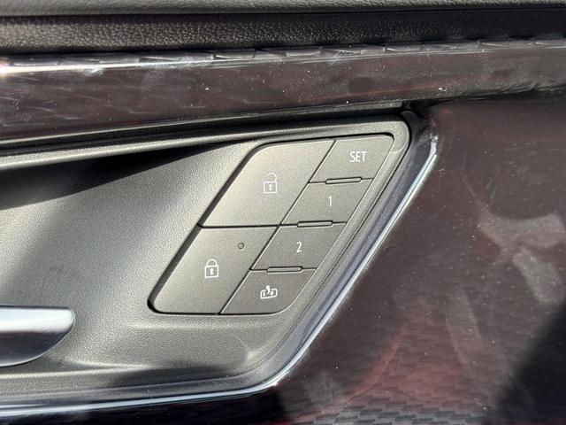 2025 Chevrolet Blazer EV Vehicle Photo in COLUMBIA, MO 65203-3903