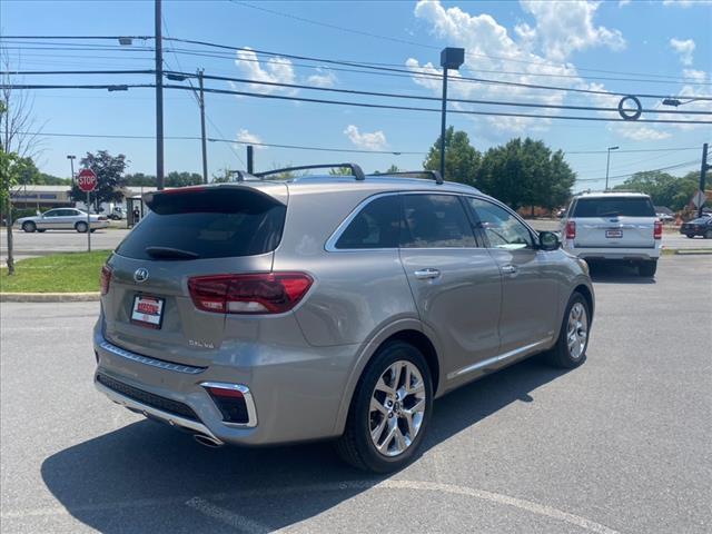 Used 2019 Kia Sorento SXL with VIN 5XYPKDA5XKG557683 for sale in Winchester, VA