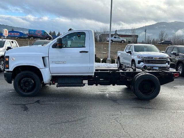 2023 Chevrolet Silverado 4500 HD Vehicle Photo in POST FALLS, ID 83854-5365