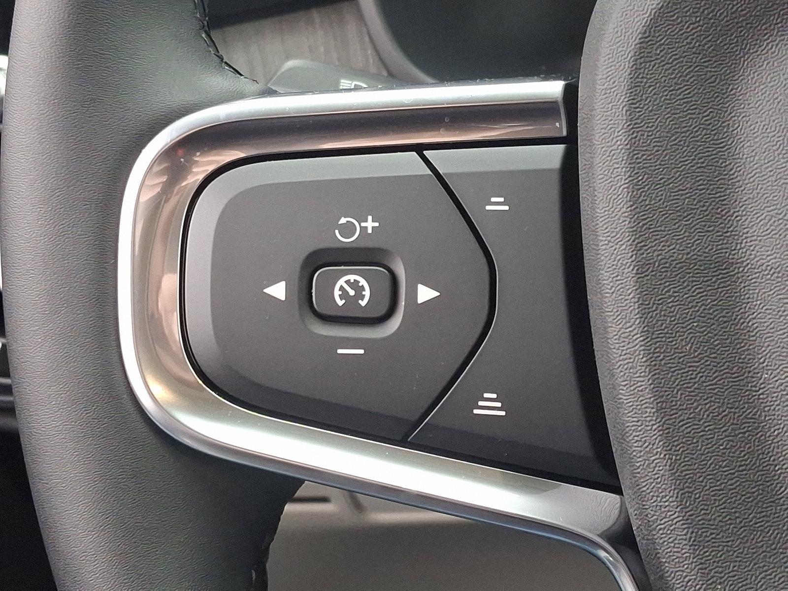 2025 Volvo XC40 Vehicle Photo in Trevose, PA 19053