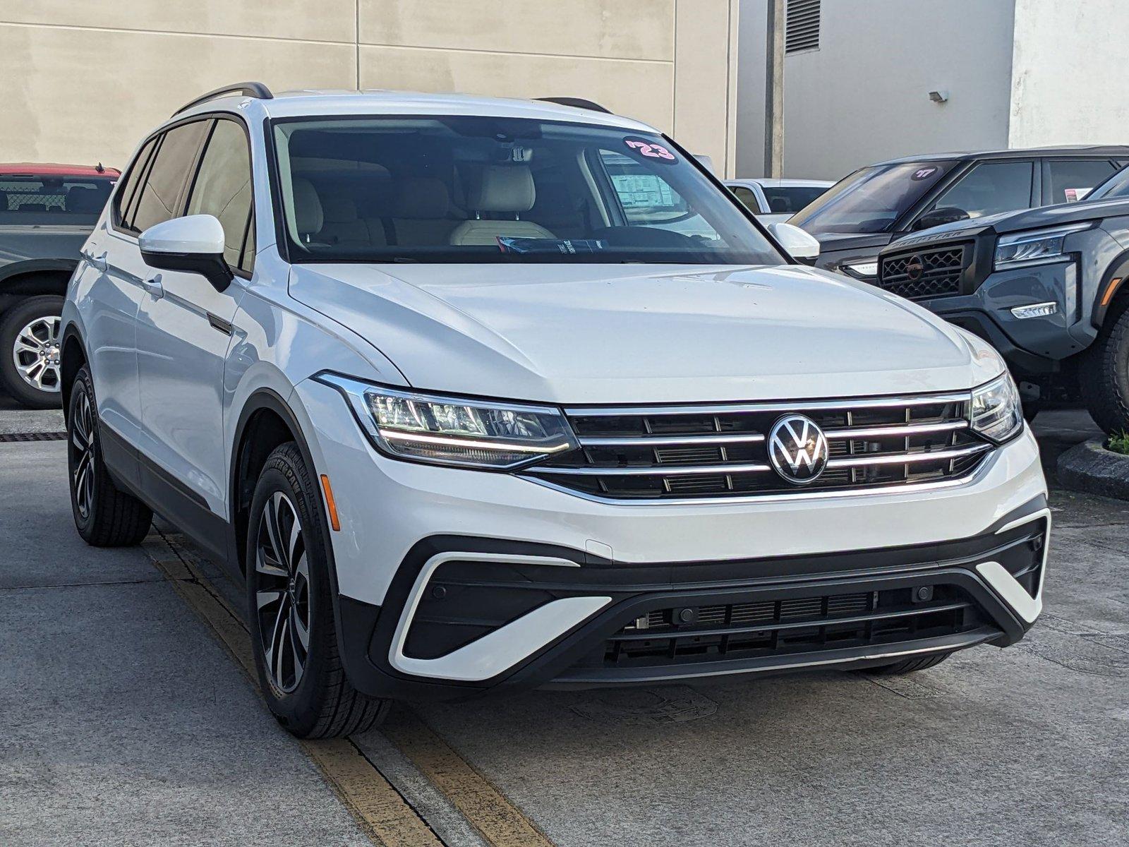 2023 Volkswagen Tiguan Vehicle Photo in MIAMI, FL 33172-3015