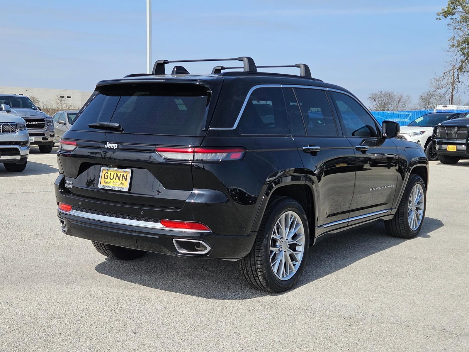 2024 Jeep Grand Cherokee Vehicle Photo in Seguin, TX 78155