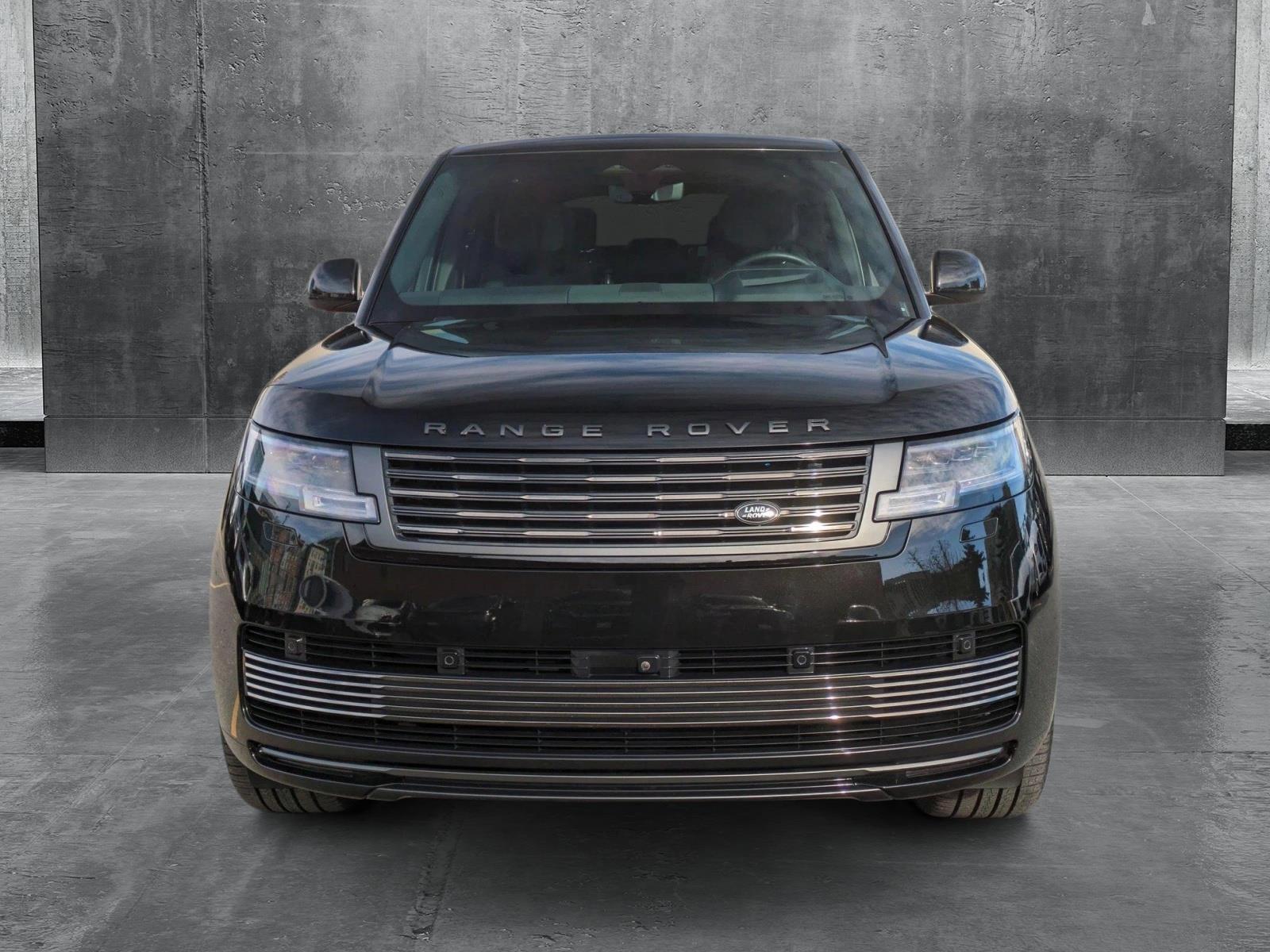 2024 Land Rover Range Rover Vehicle Photo in Bethesda, MD 20852