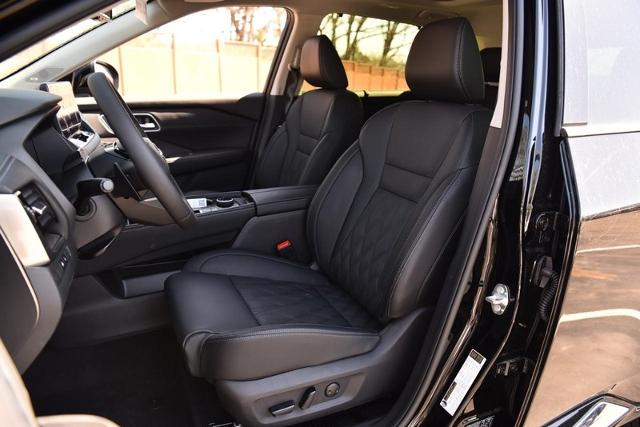 2025 Nissan Rogue Vehicle Photo in Ballwin, MO 63011