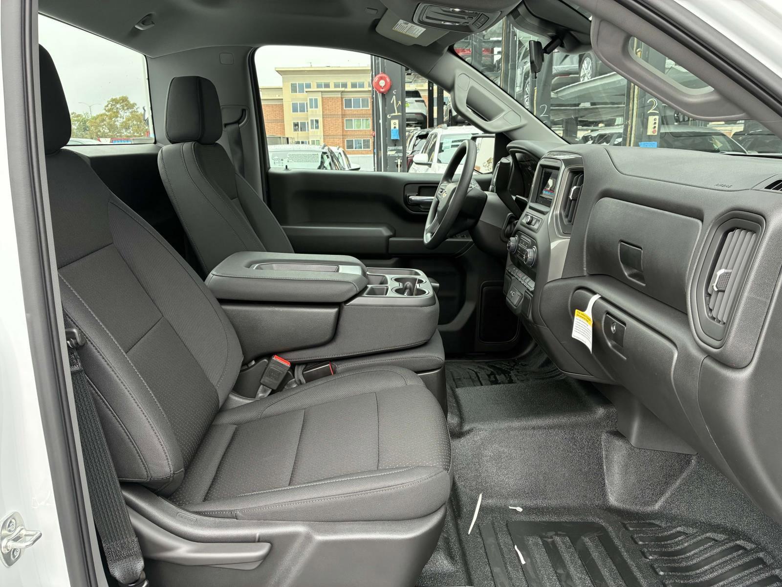 2025 Chevrolet Silverado 1500 Vehicle Photo in LOS ANGELES, CA 90007-3794