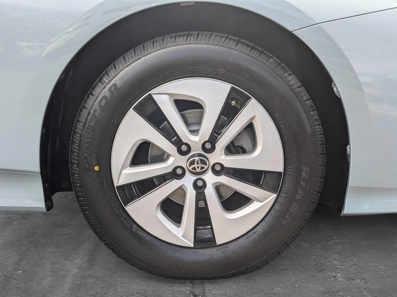 2016 Toyota Prius Vehicle Photo in Cockeysville, MD 21030-2508