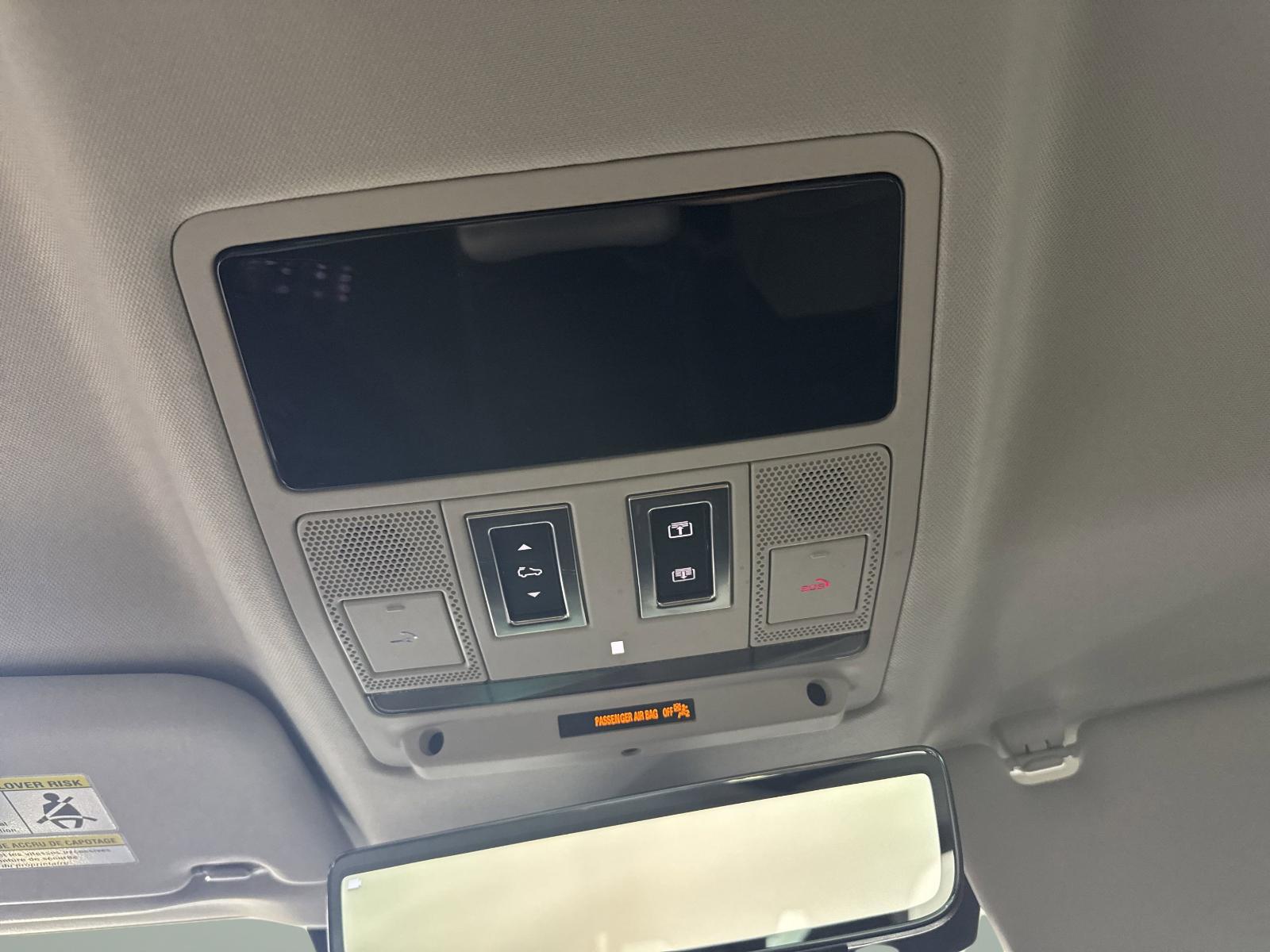 2024 Land Rover Defender Vehicle Photo in GEORGETOWN, TX 78626-7508