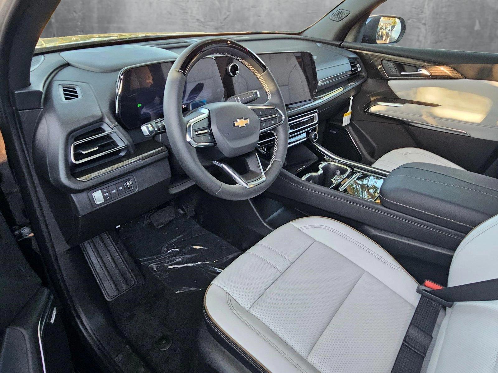 2025 Chevrolet Traverse Vehicle Photo in GREENACRES, FL 33463-3207