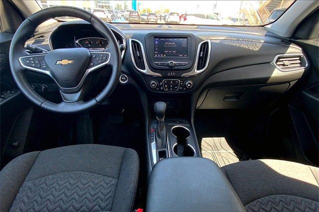 2022 Chevrolet Equinox Vehicle Photo in TOPEKA, KS 66609-0000