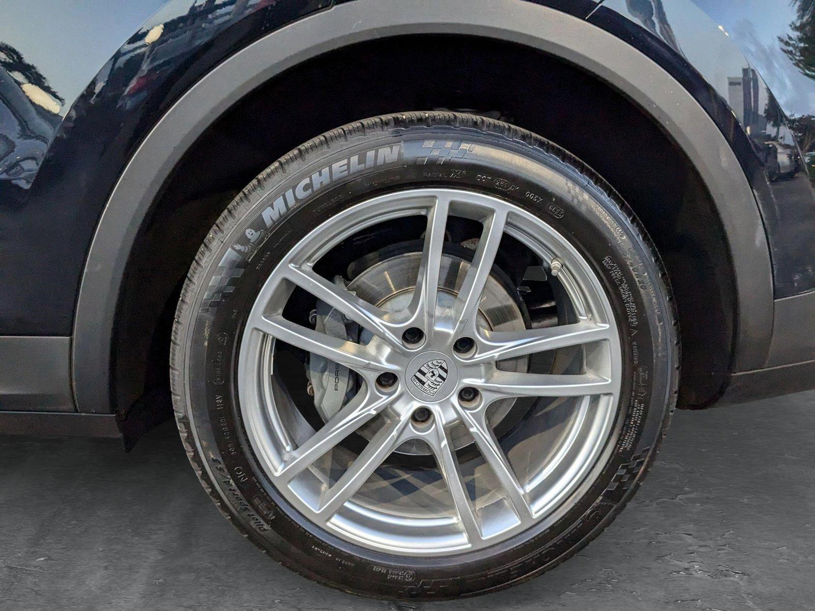 2019 Porsche Cayenne Vehicle Photo in MIAMI, FL 33134-2699