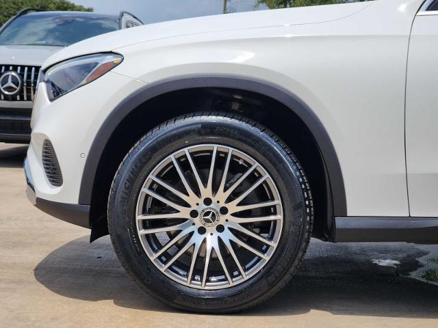 2025 Mercedes-Benz GLC Vehicle Photo in HOUSTON, TX 77079