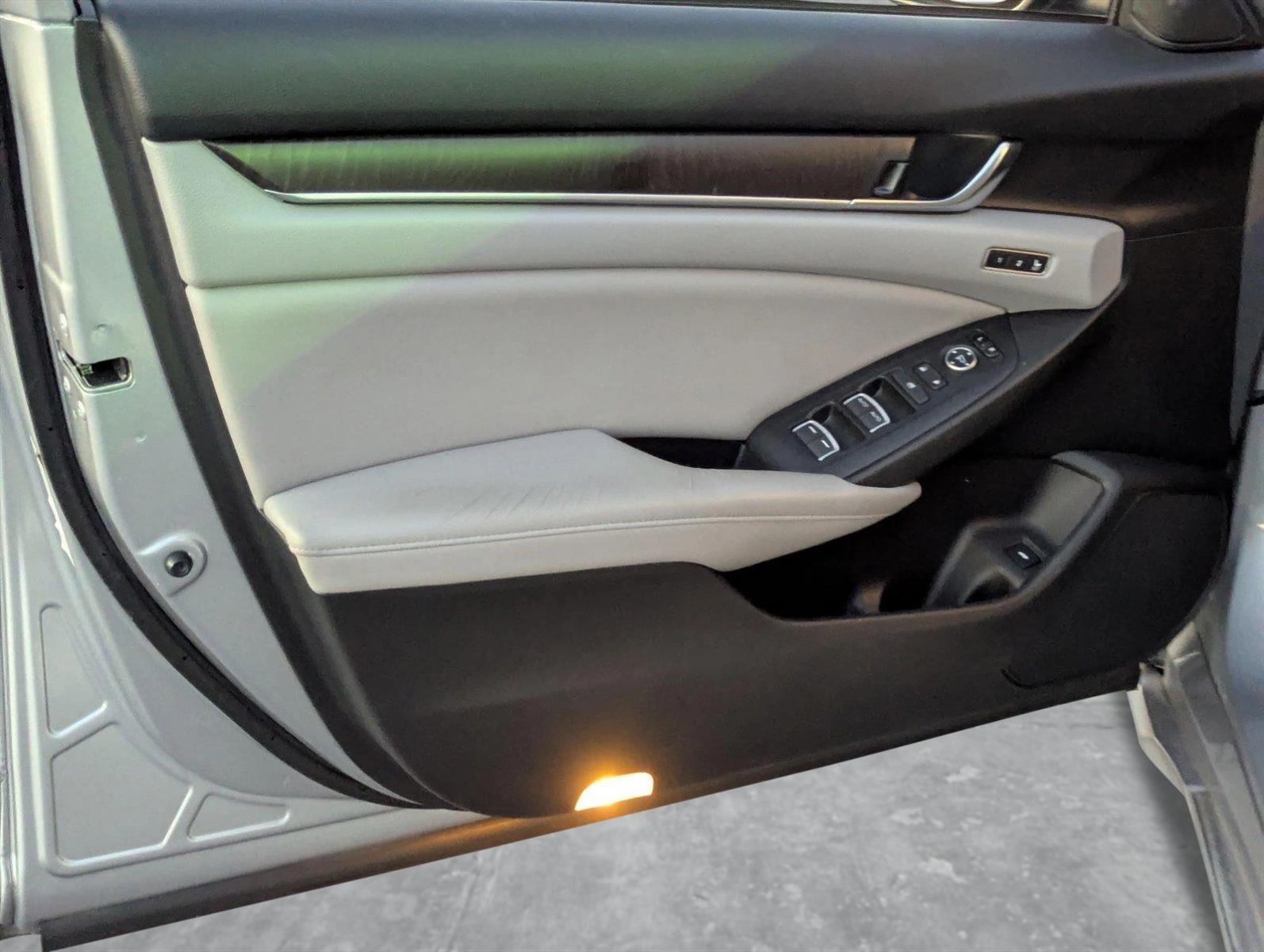 2018 Honda Accord Sedan Vehicle Photo in Miami, FL 33135