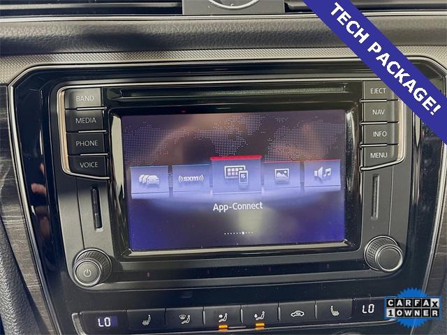 2017 Volkswagen Passat Vehicle Photo in Puyallup, WA 98371