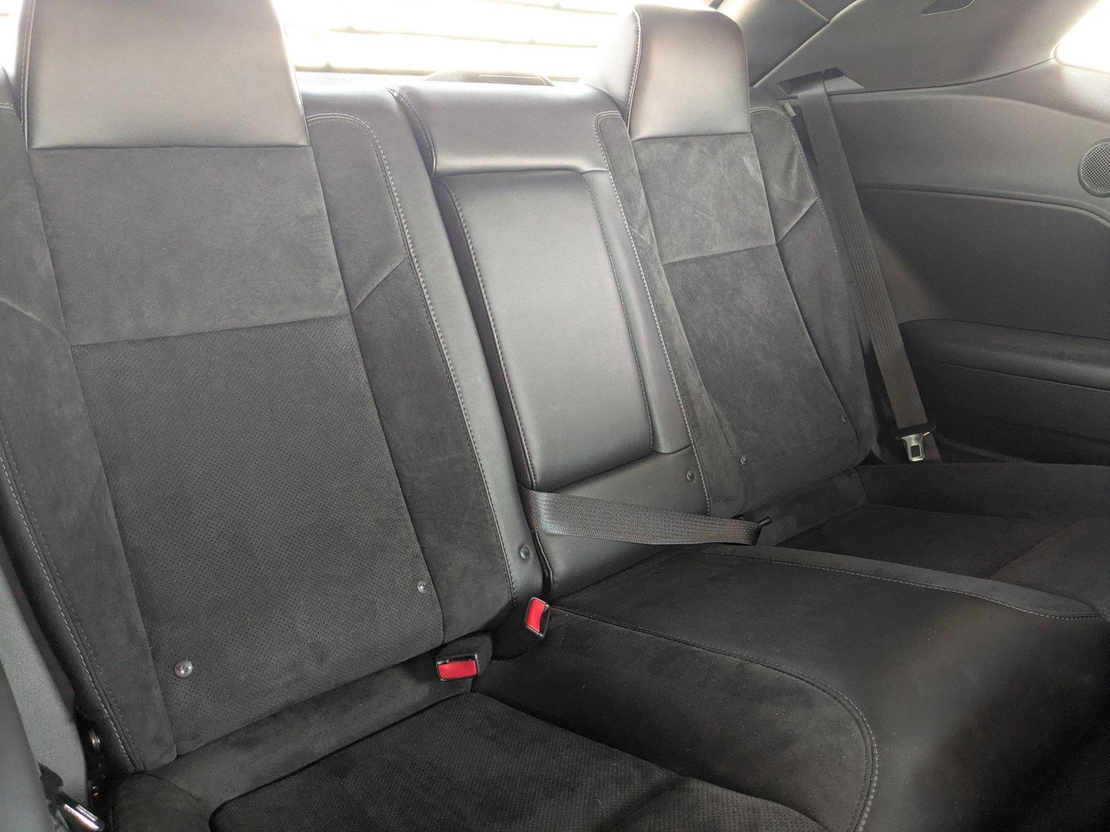 2017 Dodge Challenger Vehicle Photo in Valencia, CA 91355