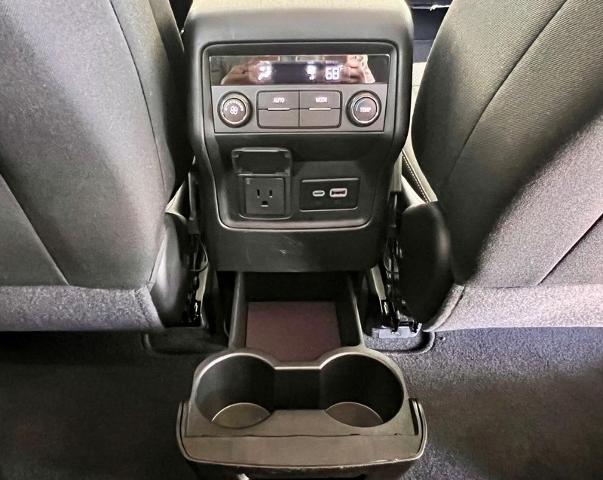 2023 GMC Acadia Vehicle Photo in EFFINGHAM, IL 62401-2832