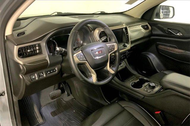 2023 GMC Acadia Vehicle Photo in KANSAS CITY, MO 64114-4545