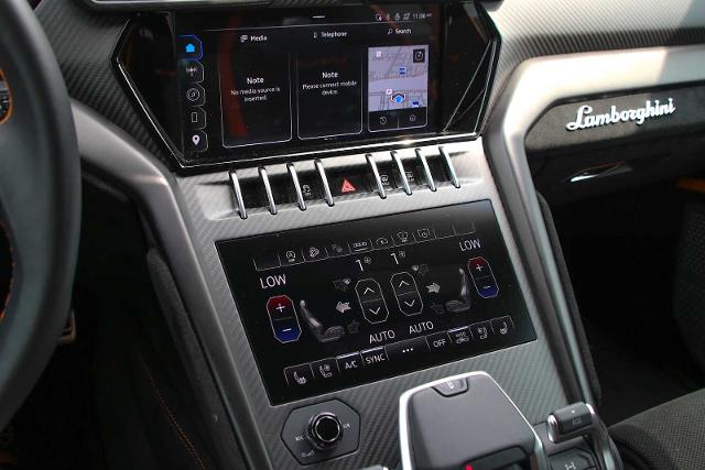 2024 Lamborghini Urus Vehicle Photo in SUGAR LAND, TX 77478