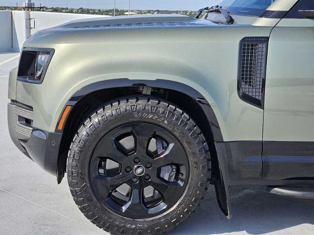 2022 Defender Vehicle Photo in AUSTIN, TX 78717