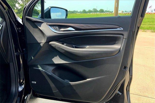 2024 Buick Enclave Vehicle Photo in TOPEKA, KS 66609-0000