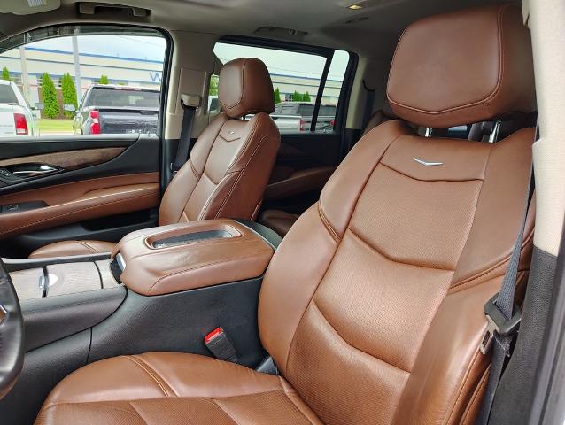2018 Cadillac Escalade ESV Vehicle Photo in GREEN BAY, WI 54304-5303