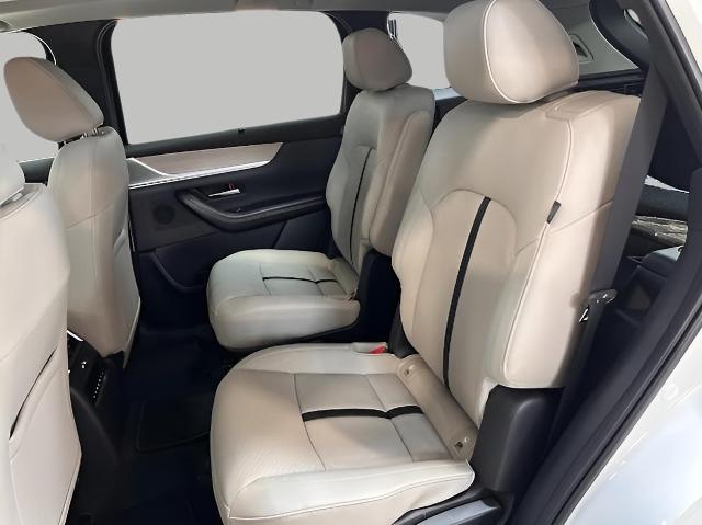 2025 Mazda CX-90 Vehicle Photo in Green Bay, WI 54304
