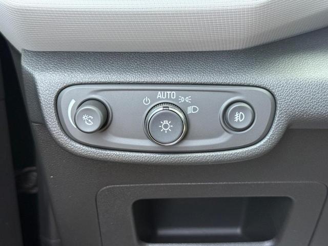 2021 Chevrolet Trailblazer Vehicle Photo in COLUMBIA, MO 65203-3903