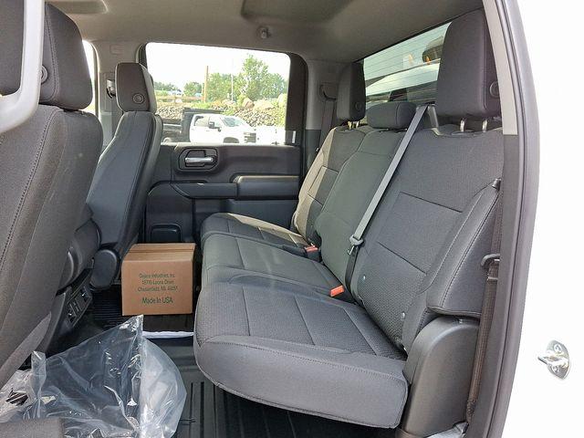 2025 Chevrolet Silverado 3500 HD Chassis Cab Vehicle Photo in DANBURY, CT 06810-5034