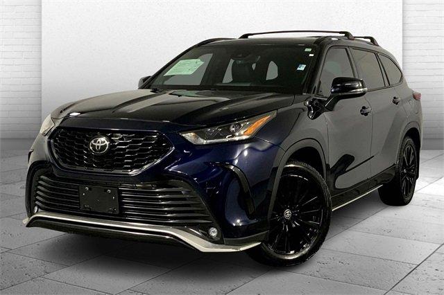 2023 Toyota Highlander Vehicle Photo in KANSAS CITY, MO 64114-4545