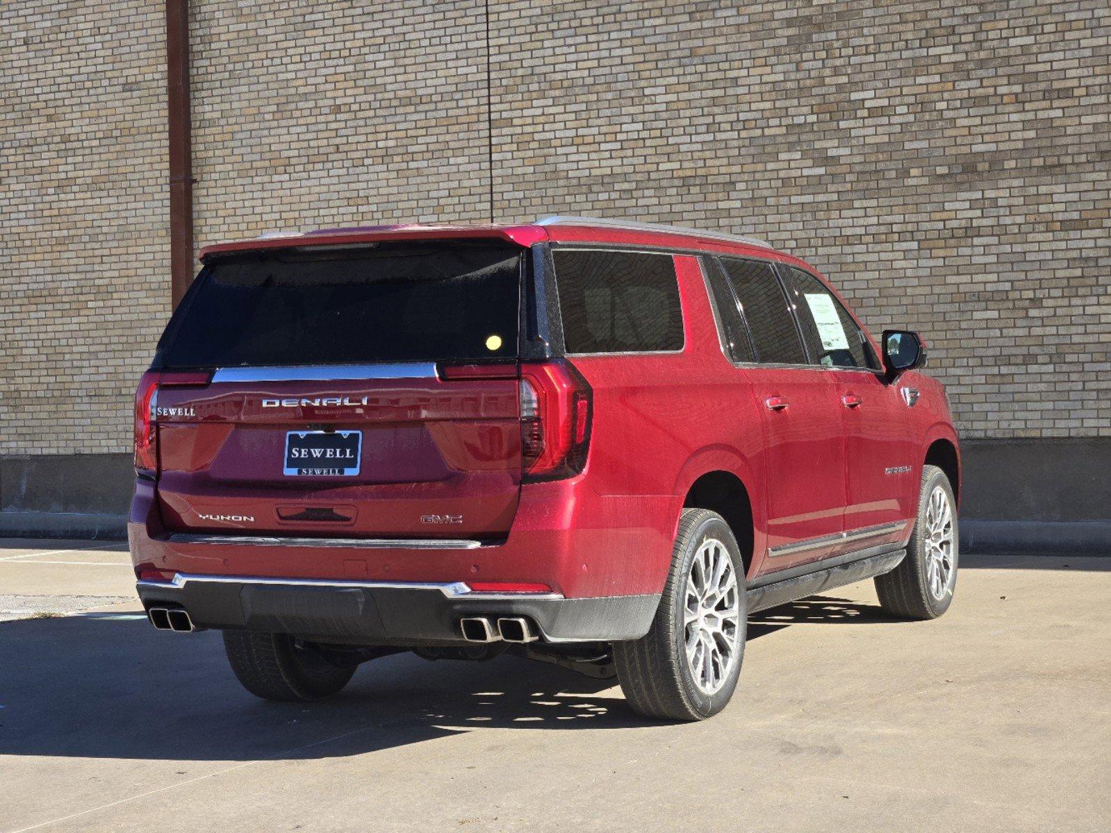 2025 GMC Yukon XL Vehicle Photo in DALLAS, TX 75209-3016