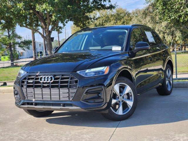 2025 Audi Q5 Vehicle Photo in HOUSTON, TX 77090