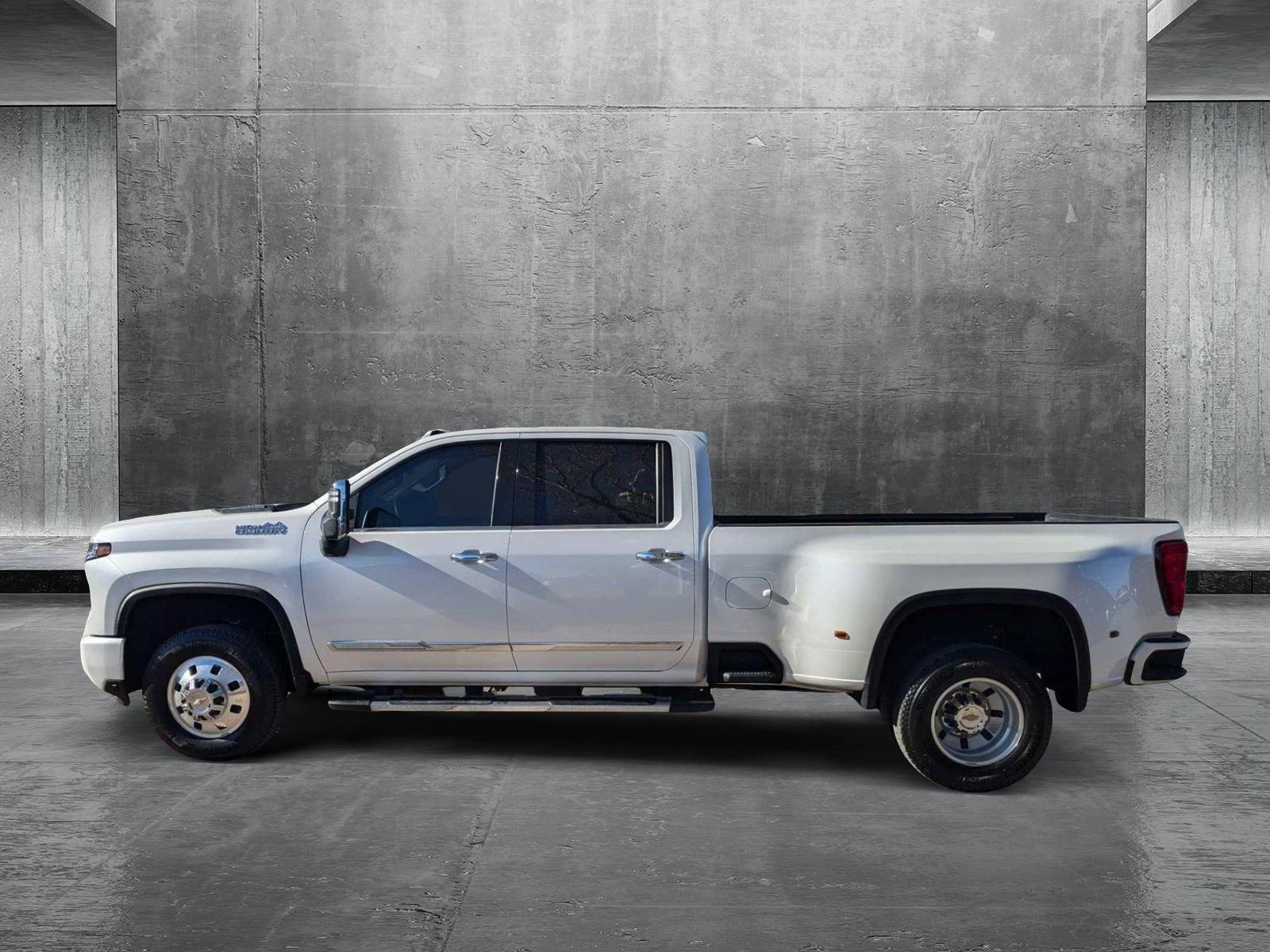 2024 Chevrolet Silverado 3500 HD Vehicle Photo in LONE TREE, CO 80124-2750