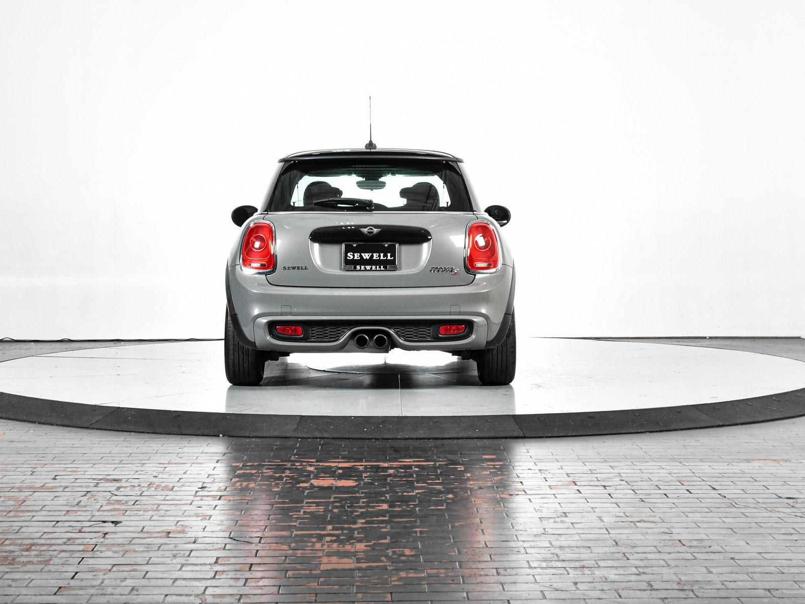 2015 MINI Cooper S Hardtop Vehicle Photo in DALLAS, TX 75235