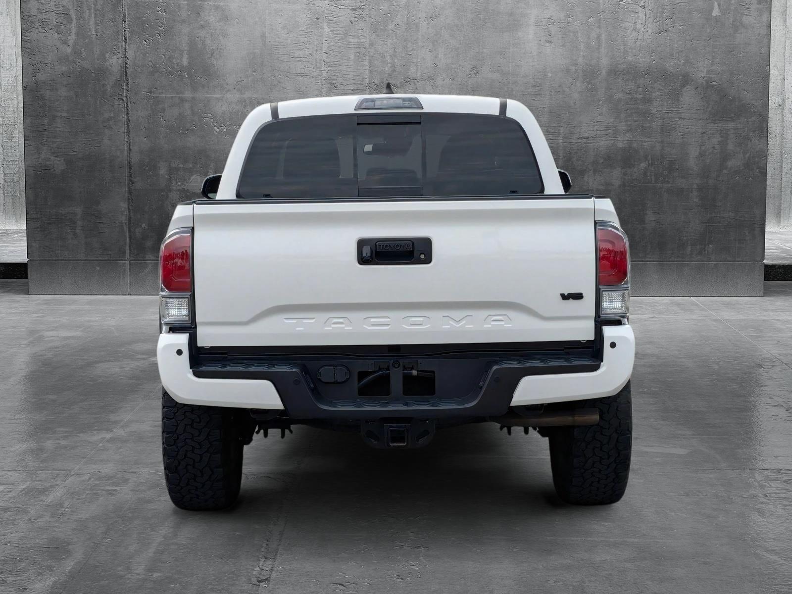 2022 Toyota Tacoma 4WD Vehicle Photo in St. Petersburg, FL 33713