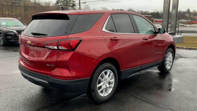 2022 Chevrolet Equinox Vehicle Photo in MOON TOWNSHIP, PA 15108-2571