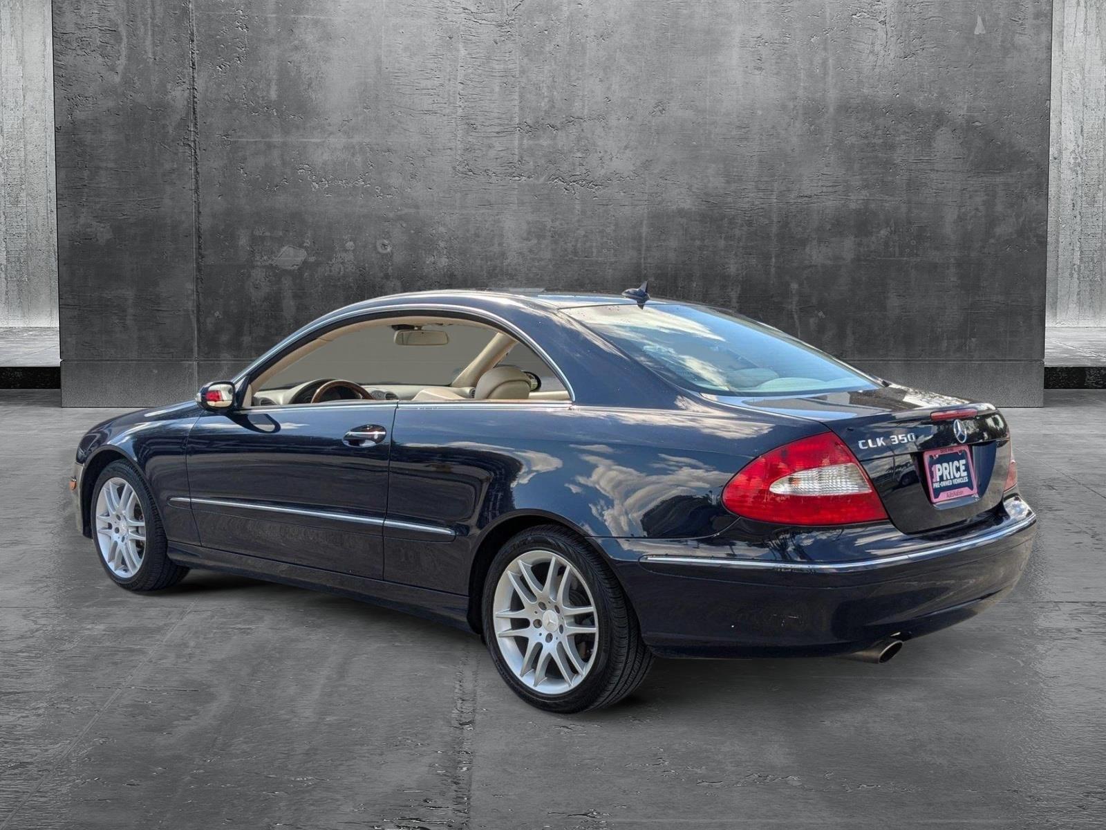 2009 Mercedes-Benz CLK-Class Vehicle Photo in PEMBROKE PINES, FL 33024-6534