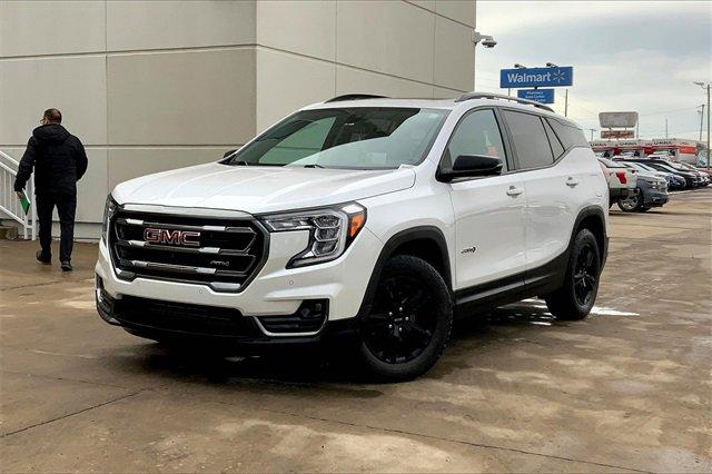 2022 GMC Terrain Vehicle Photo in TOPEKA, KS 66609-0000