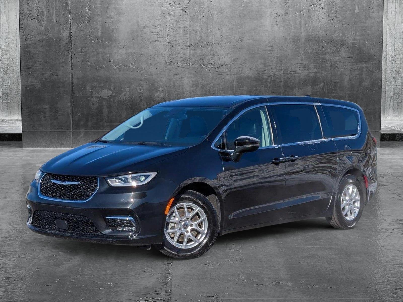 2023 Chrysler Pacifica Vehicle Photo in Spokane Valley, WA 99212