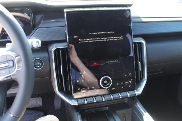 2025 GMC Acadia Vehicle Photo in Greenville, TX 75402