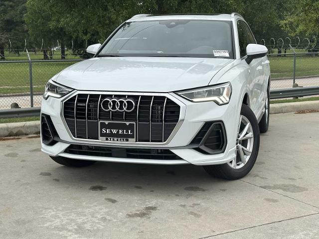 2025 Audi Q3 Vehicle Photo in HOUSTON, TX 77090