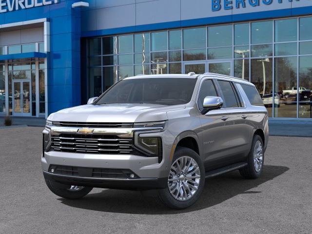 2025 Chevrolet Suburban Vehicle Photo in NEENAH, WI 54956-2243