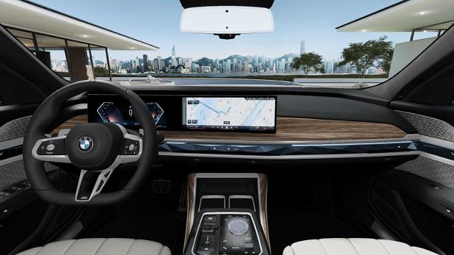 2025 BMW 740i Vehicle Photo in GRAPEVINE, TX 76051