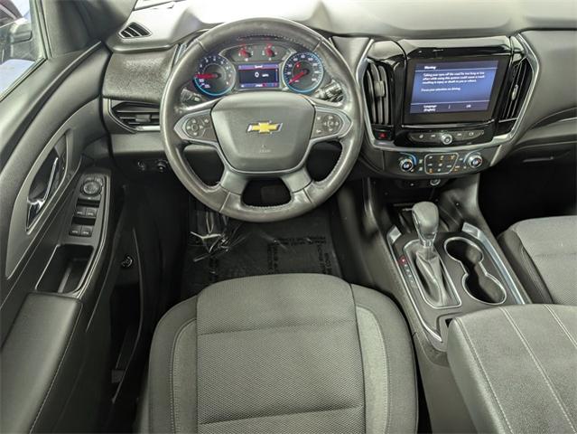 2022 Chevrolet Traverse Vehicle Photo in ENGLEWOOD, CO 80113-6708