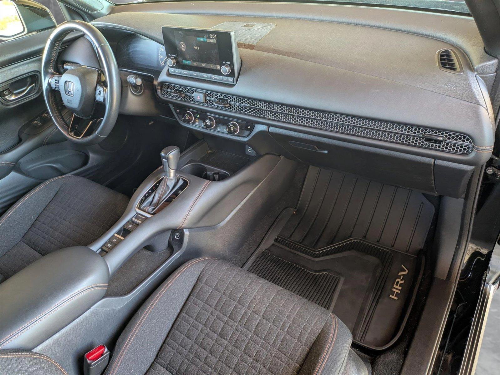 2023 Honda HR-V Vehicle Photo in Valencia, CA 91355-1794