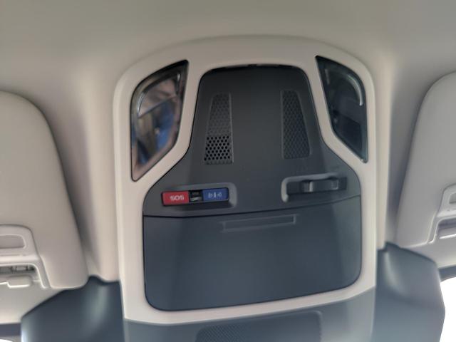 2025 Subaru Outback Vehicle Photo in Green Bay, WI 54304