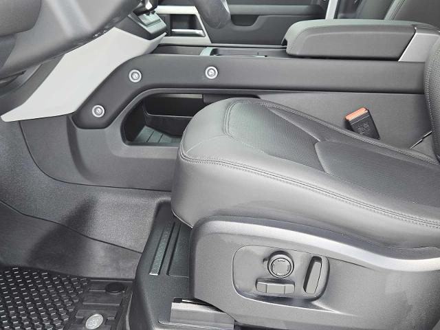 2024 Defender Vehicle Photo in AUSTIN, TX 78717
